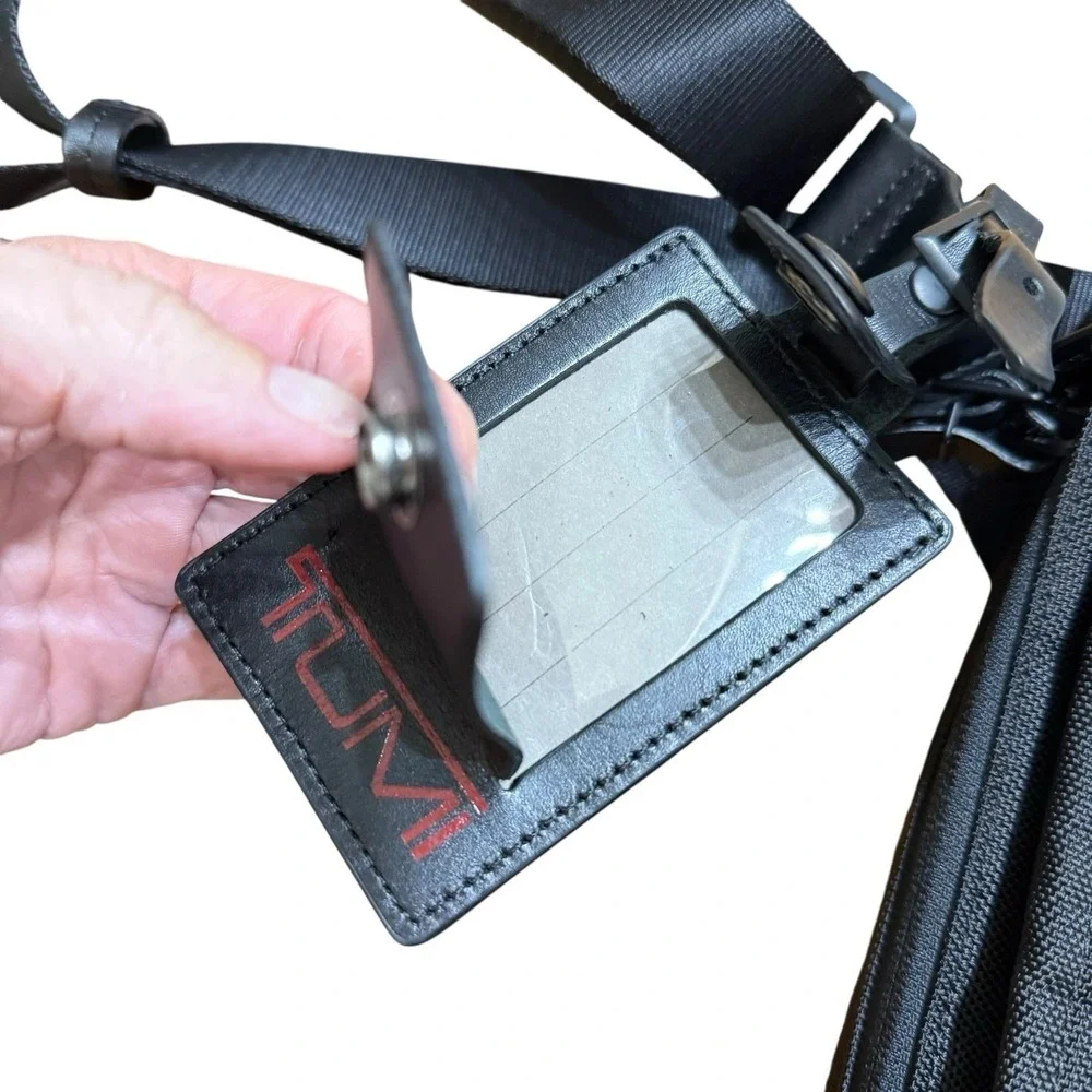 Tumi Alpha 3 Pocket Bag Small Black Ballistic Nylon‎ Crossbody 117345-1041